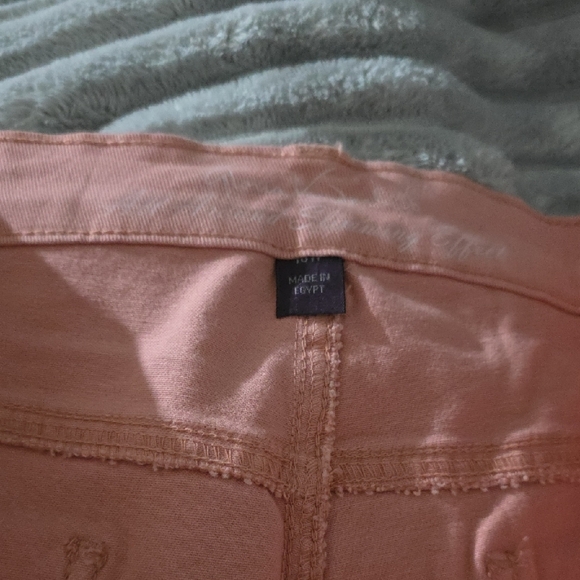 Gloria Vanderbilt Light Pink Women's Shorts - Picture 6 of 13